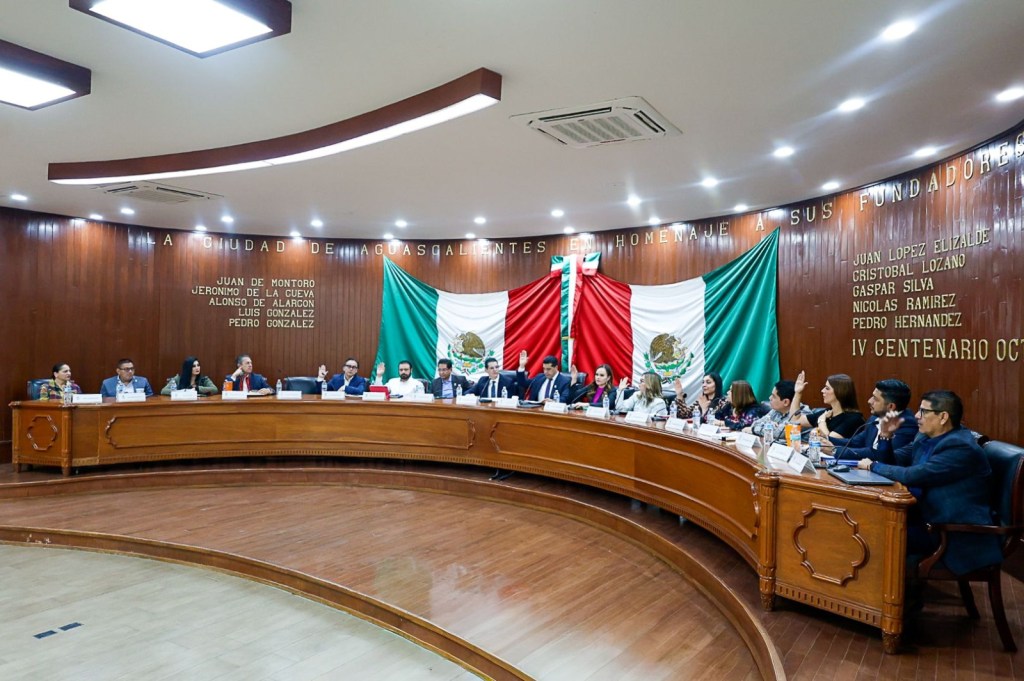 El contrato de MD Iluminación contradice el pago de indemnización que recibirá del municipio de Aguascalientes.